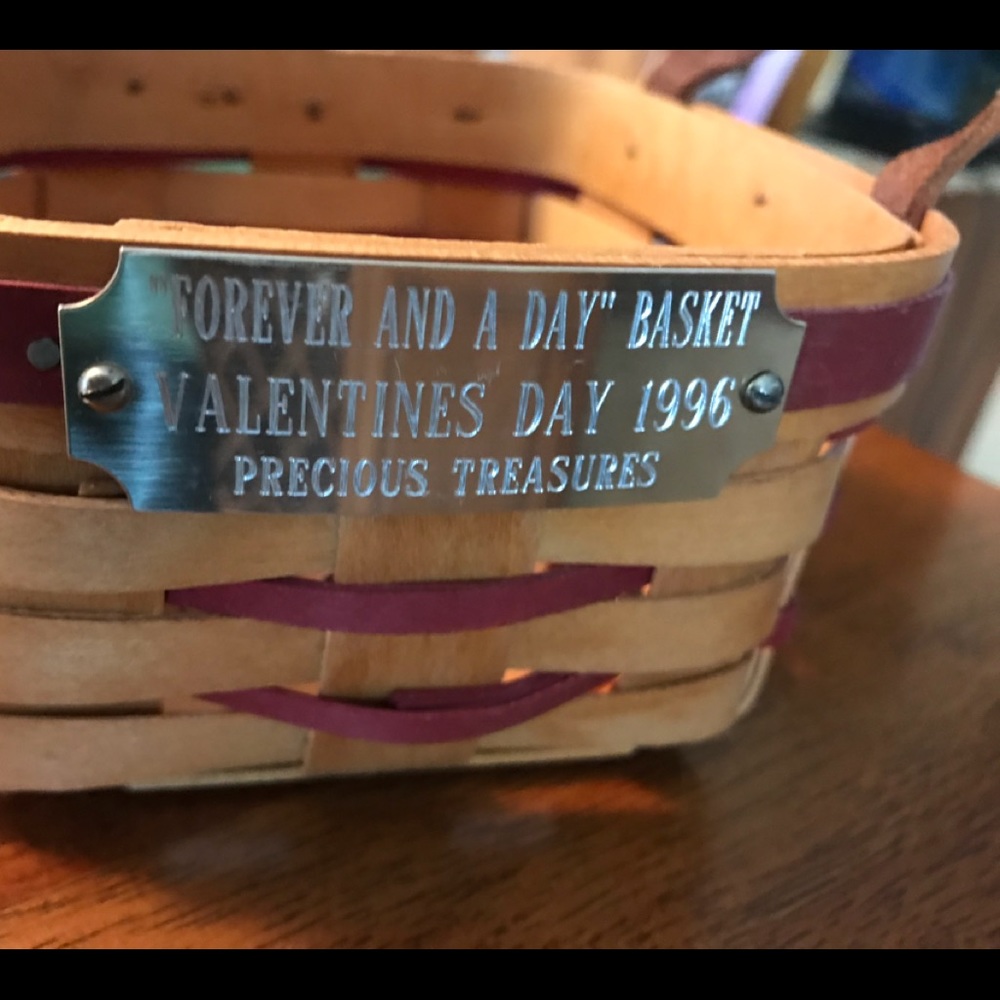 ❤️VALENTINE’S DAY 1996  BASKET BY CARNATION💗💕💞VINTAGE EUC💝❤️💝❤️💝❤️💝FINAL - Picture 4 of 7